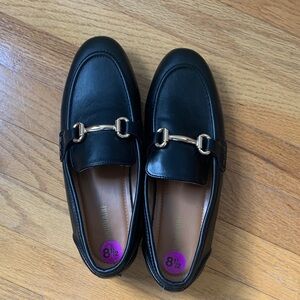 Cushionaire Black Loafers with Gold Detail